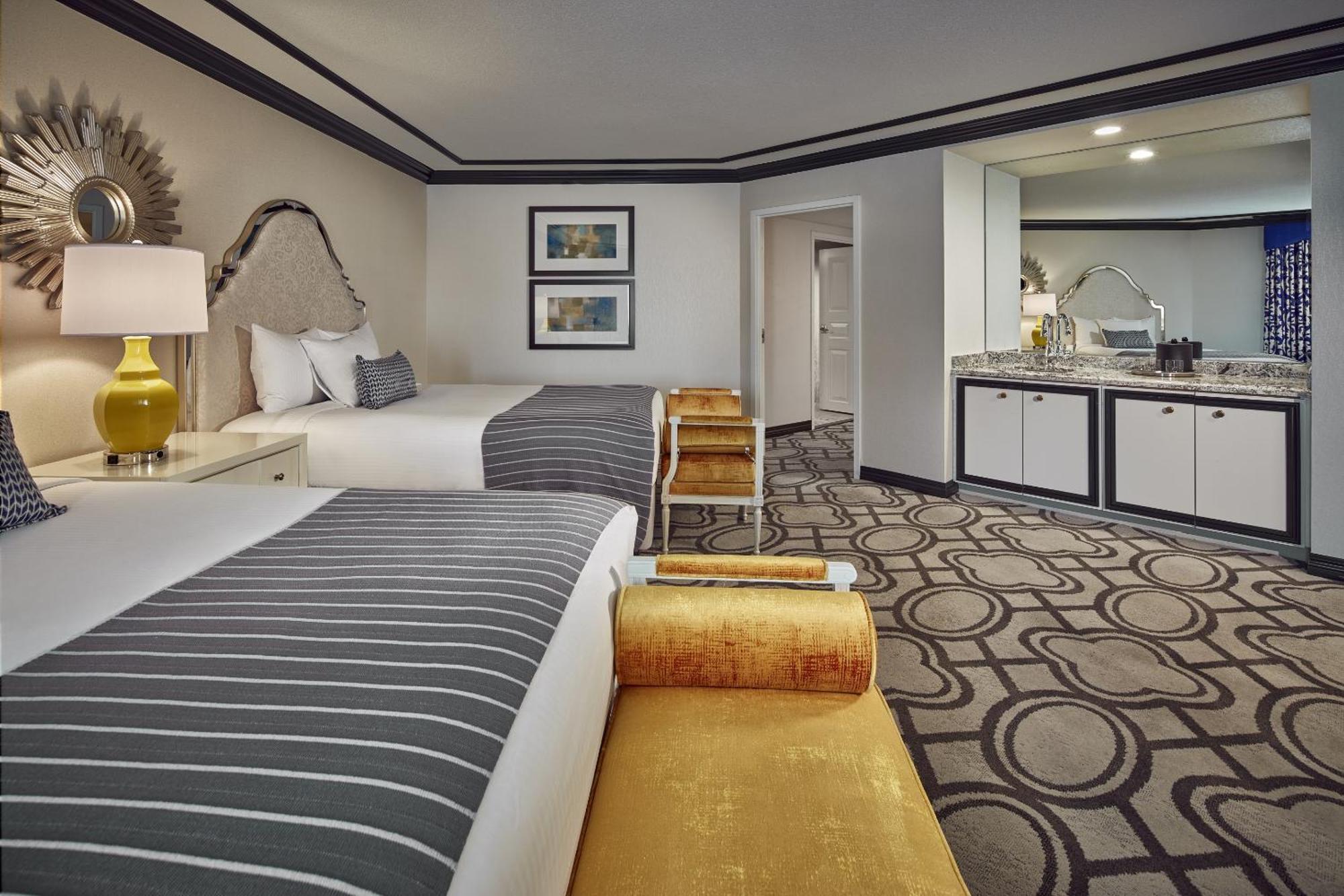 Paris Las Vegas Hotel & Casino (Adults Only) Esterno foto A room at the resort